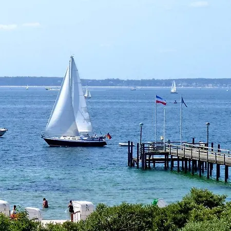 Strandallee 21 Penthouse Ostseepanorama Apartment *